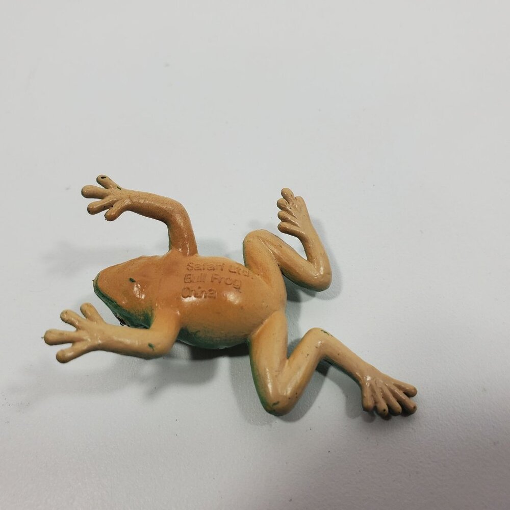 Safari Ltd Frogs And Lily Pad Mini Figures Lot 9 pc Colorful Plastic - Picture 11 of 16